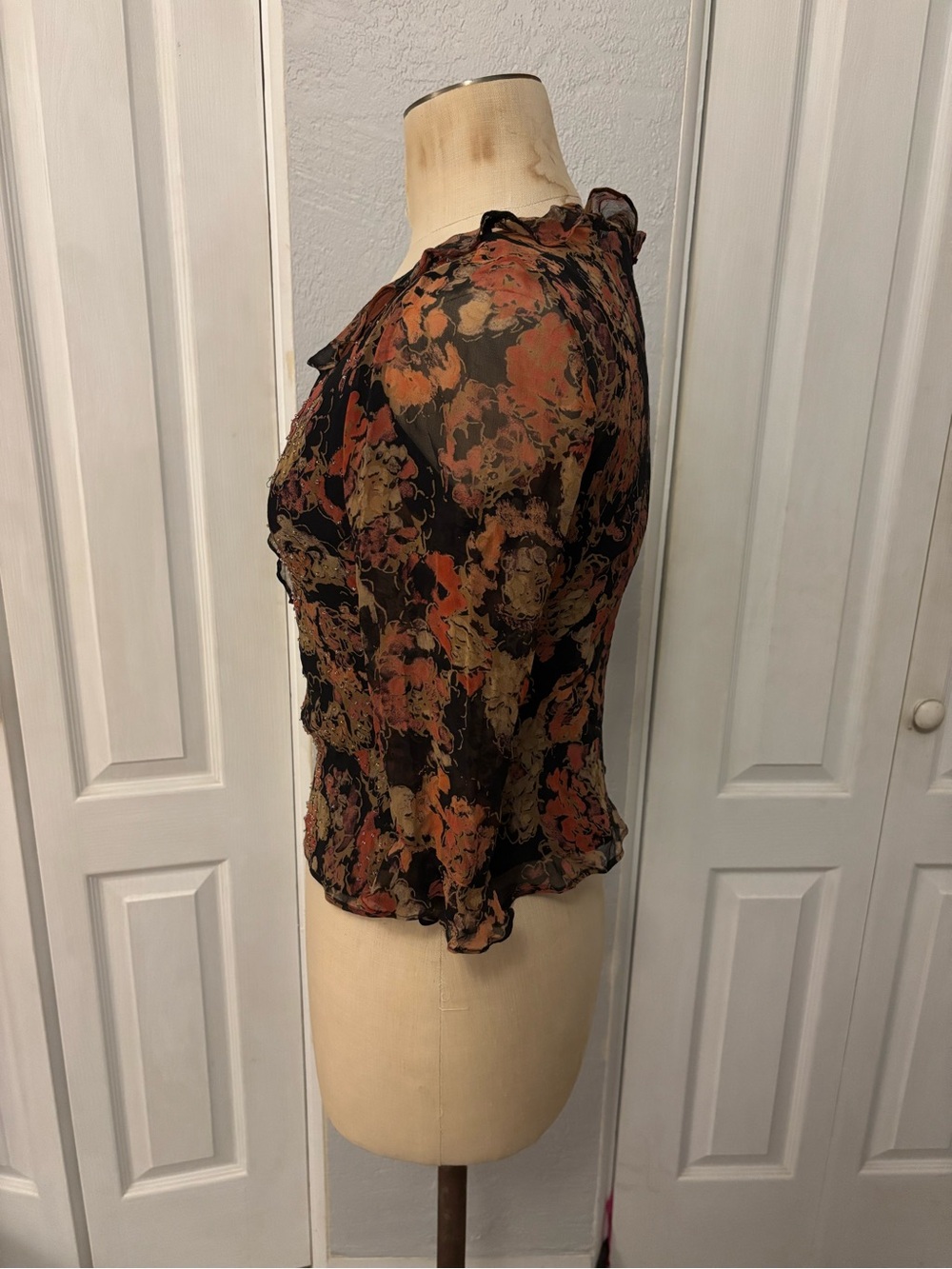 Vintage ICE 100% Silk Beaded Ruffled Blouse Dark Romantic Size Small - Picture 2 of 6